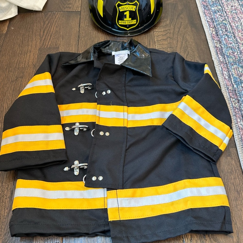 Pottery Barn Kids Fireman Costume size 3T